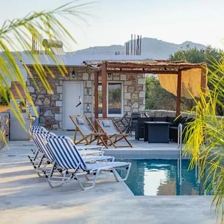 Villa Arti Charaki Vila