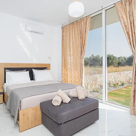 Villa Dreamy 2 Bd With Private Pool