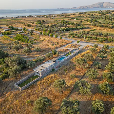 Arti Villa Haraki